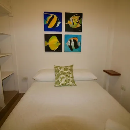 Сasa de vacaciones Casa Azul Getsemani - Rooftop Jacuzzi 3-br House *